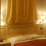 Hotel West Florence 4*