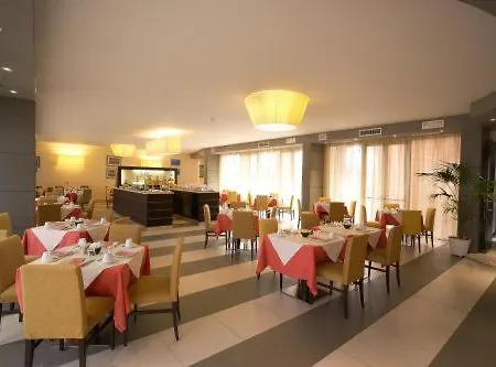 فندق West Florence 4*