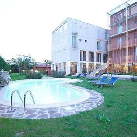 West Florence 4* Campi Bisenzio
