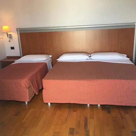 West Florence Hotel