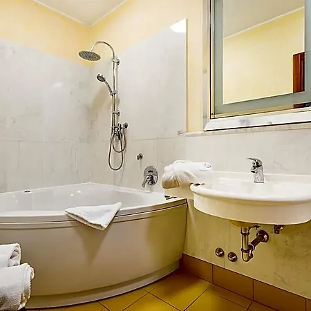 Hotel West Florence Campi Bisenzio
