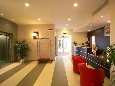 West Florence فندق كامبي بيسينسيو
