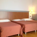 West Florence 4* Кампи-Бизенцио