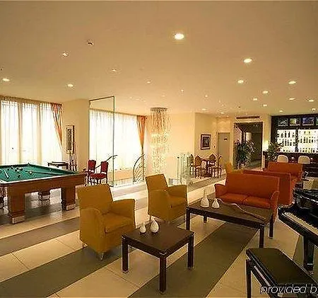 West Florence Hotel 4*